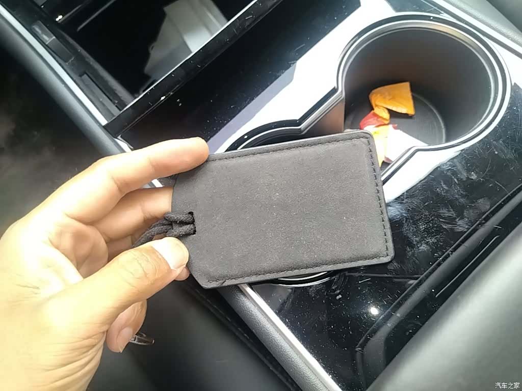 Tesla Model 3, 2020 17