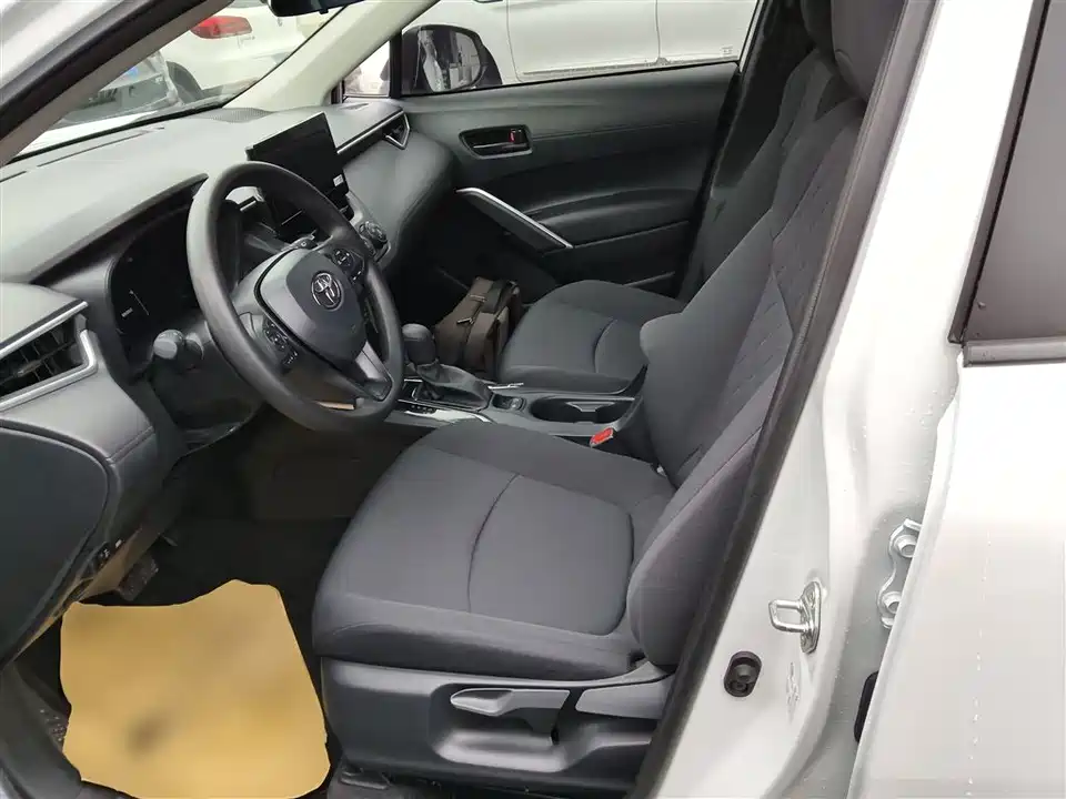 Toyota Corolla Sharp amplifier