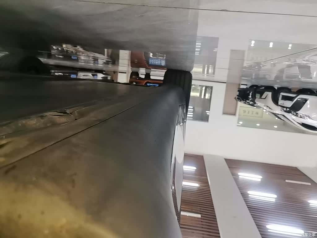 Tesla Model Y, 2024 21