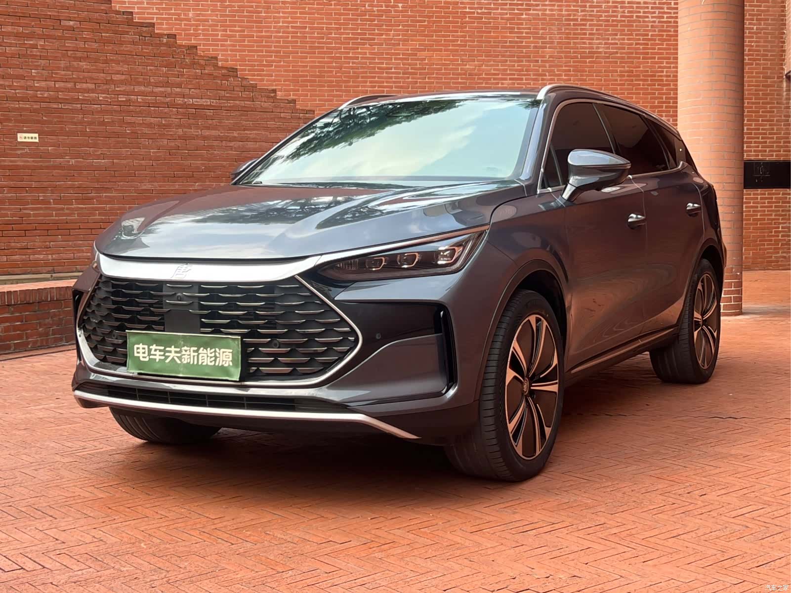 BYD Tang, 2024 1