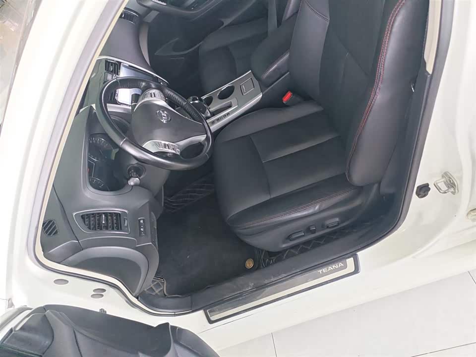 Dongfeng Jingmen Car