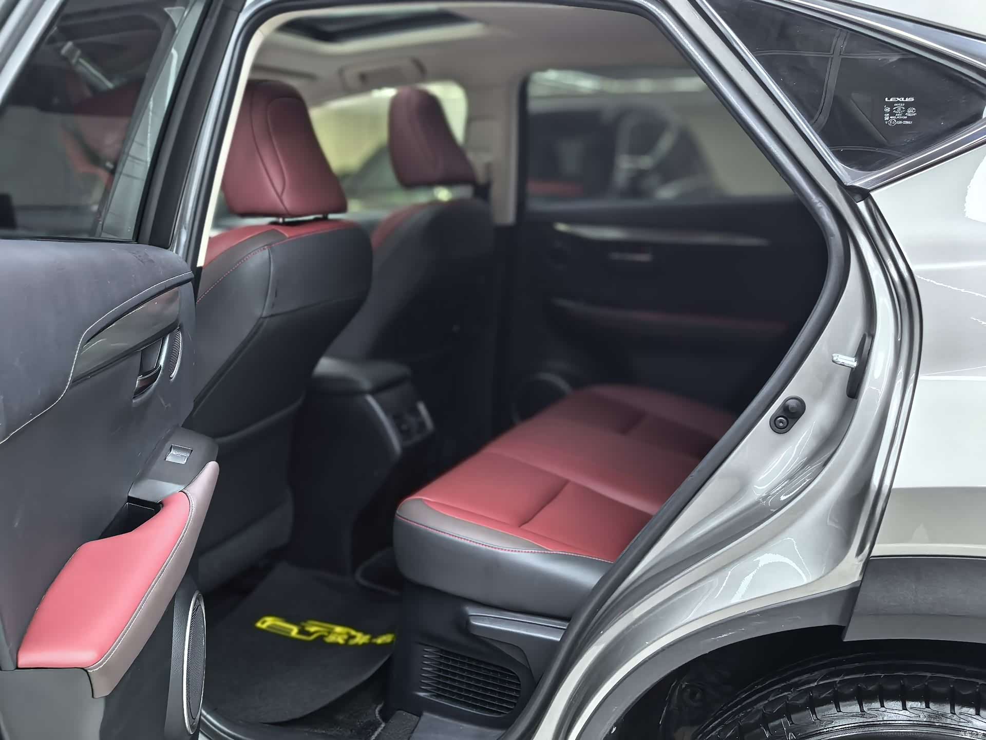 Lexus NX, 2018 11