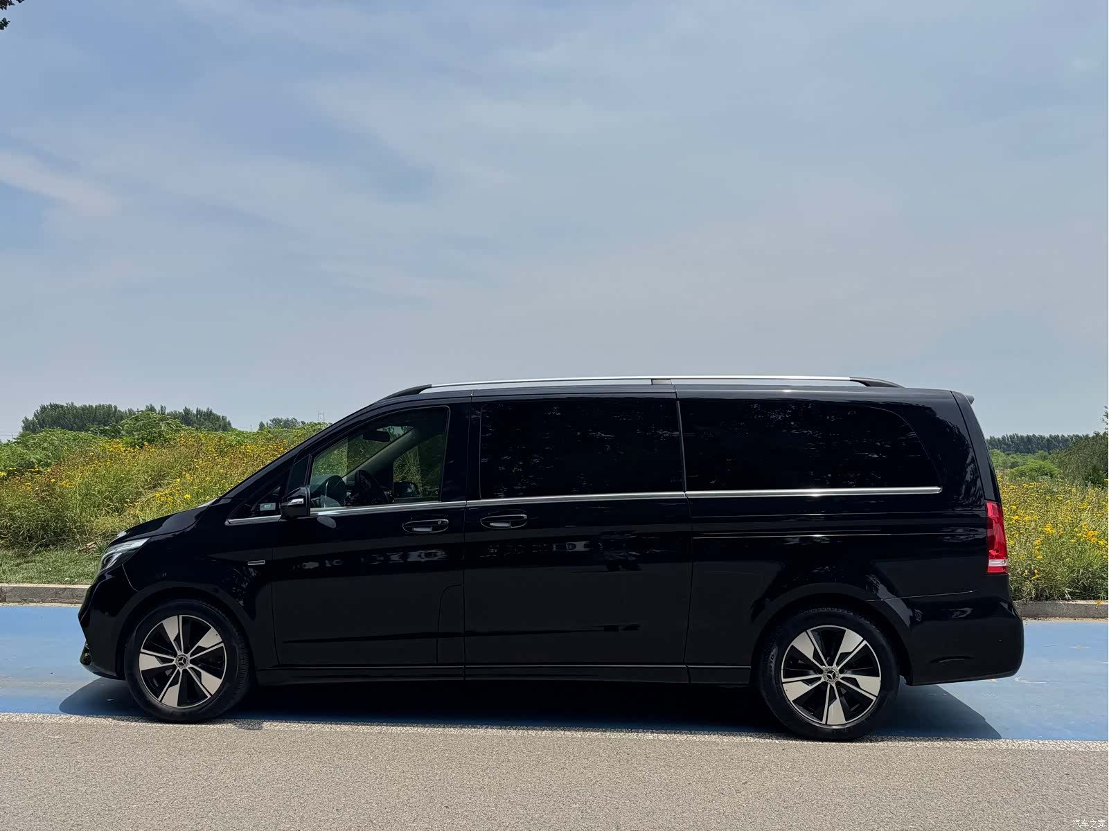 Mercedes-Benz V-Class, 2021 7