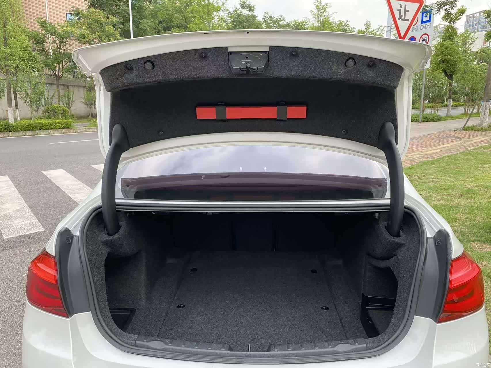 BMW 3 Series, 2017 12