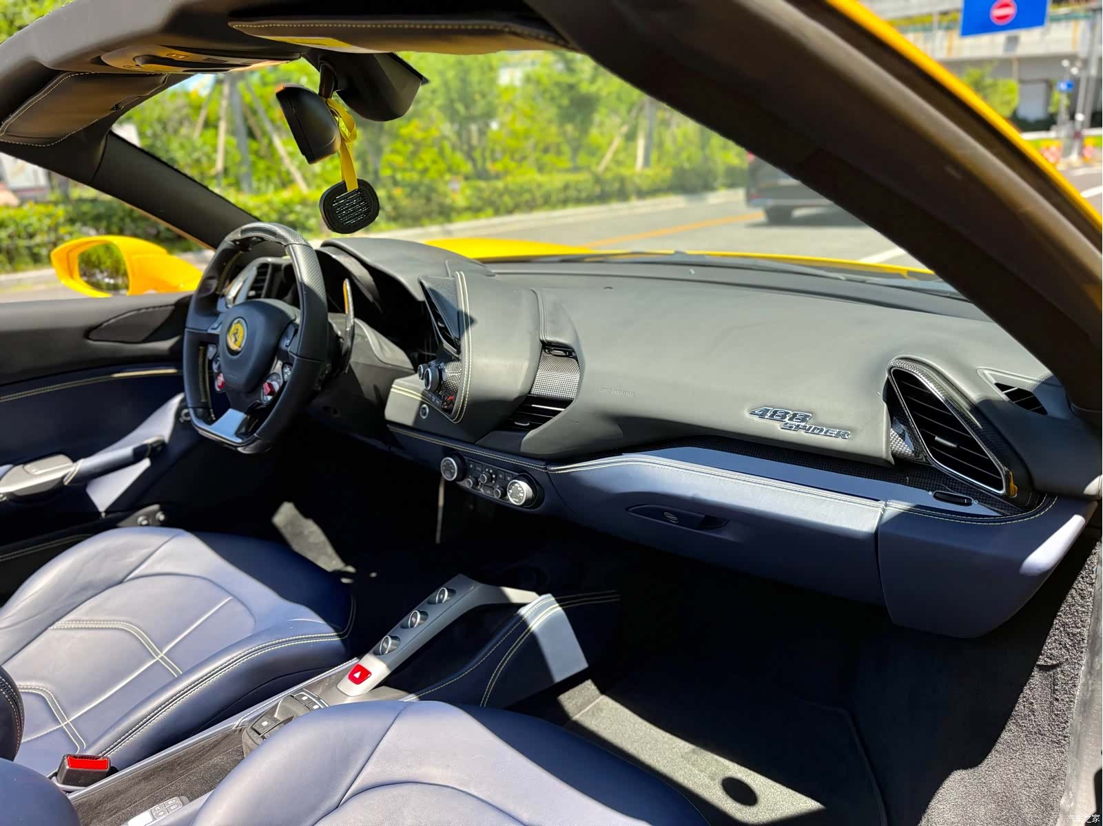 Ferrari 488, 2018 6