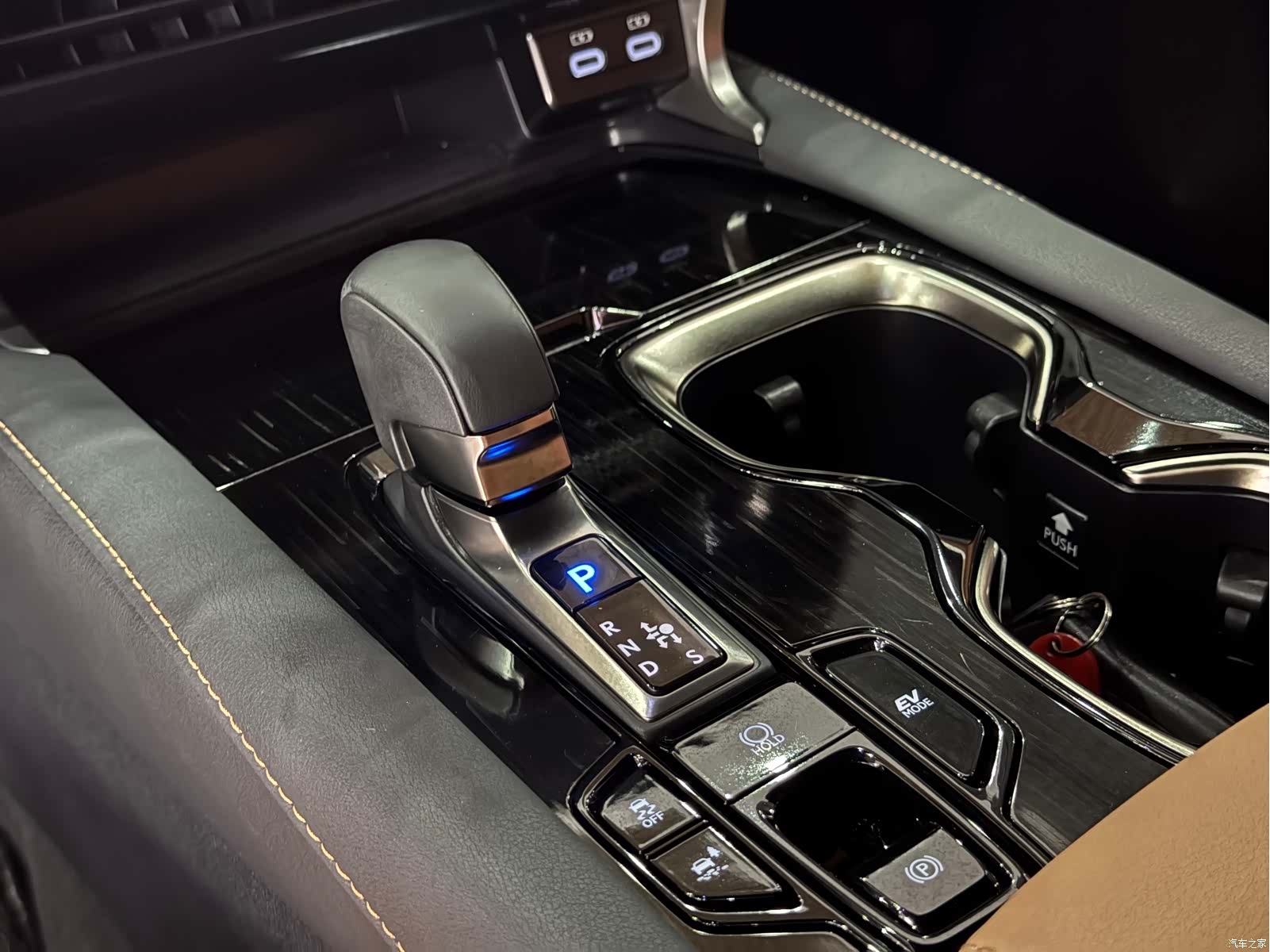 Lexus RX, 2024 11