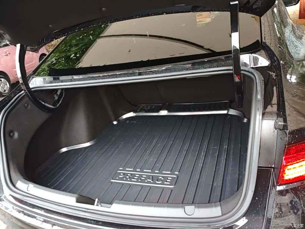 Geely Preface, 2025 19