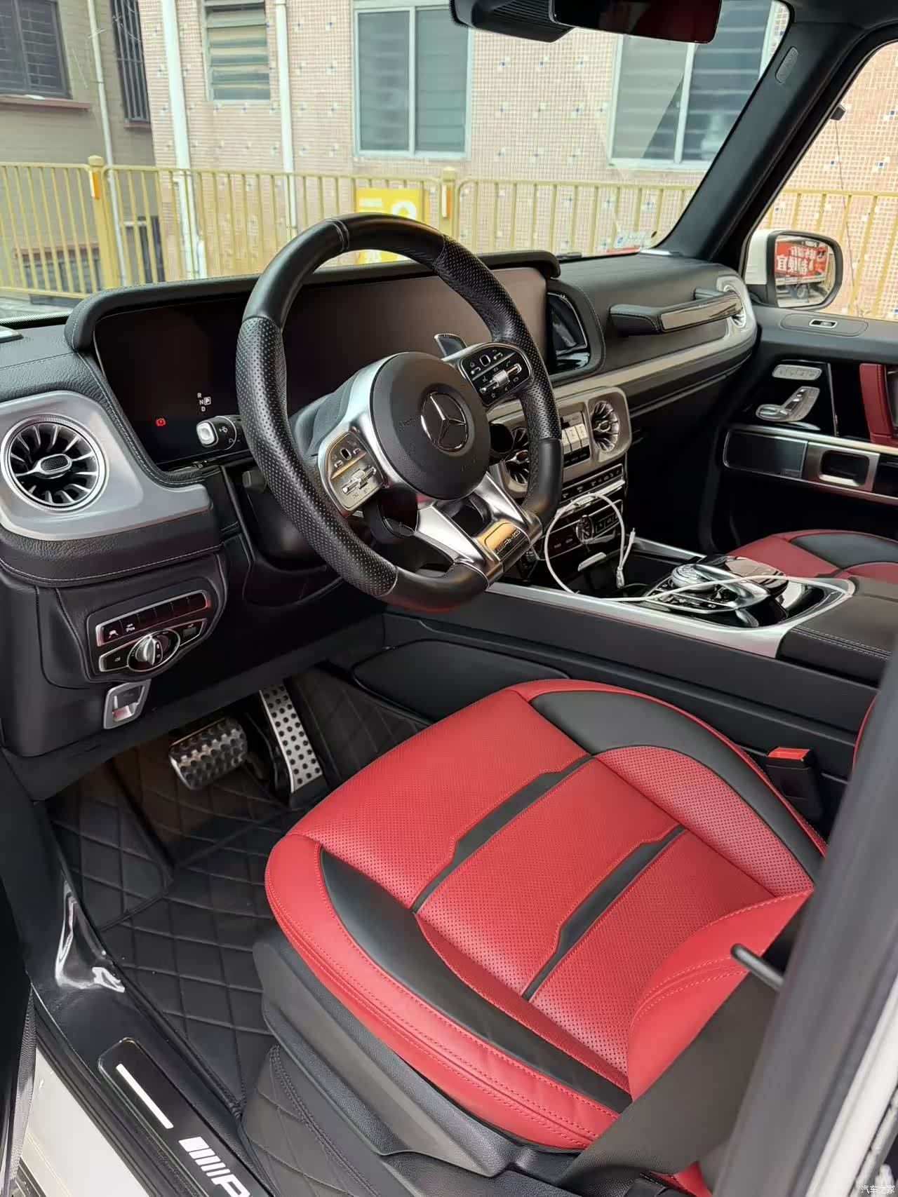 Mercedes-Benz G-Class, 2020 16