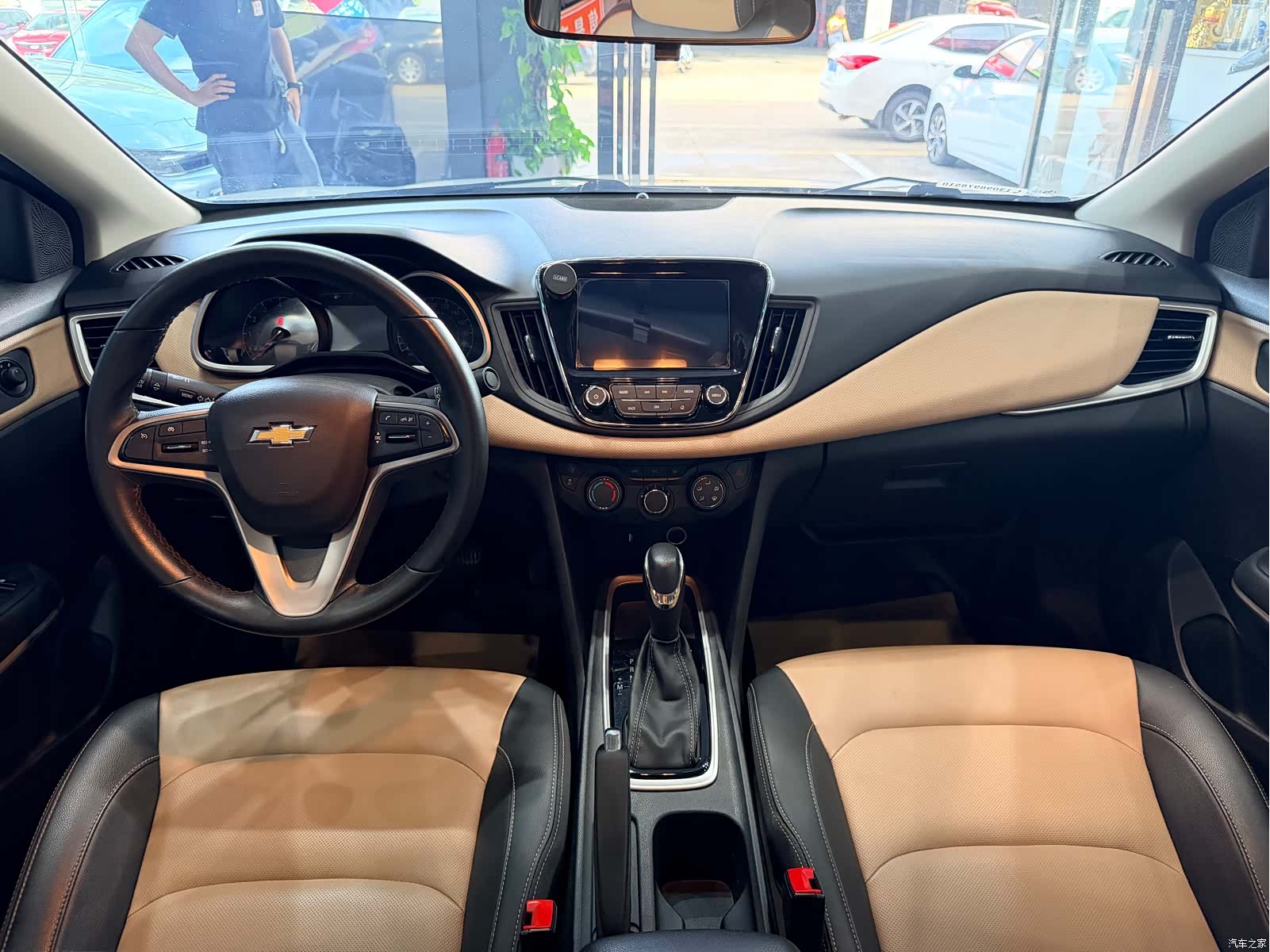Chevrolet 320, 2022 6
