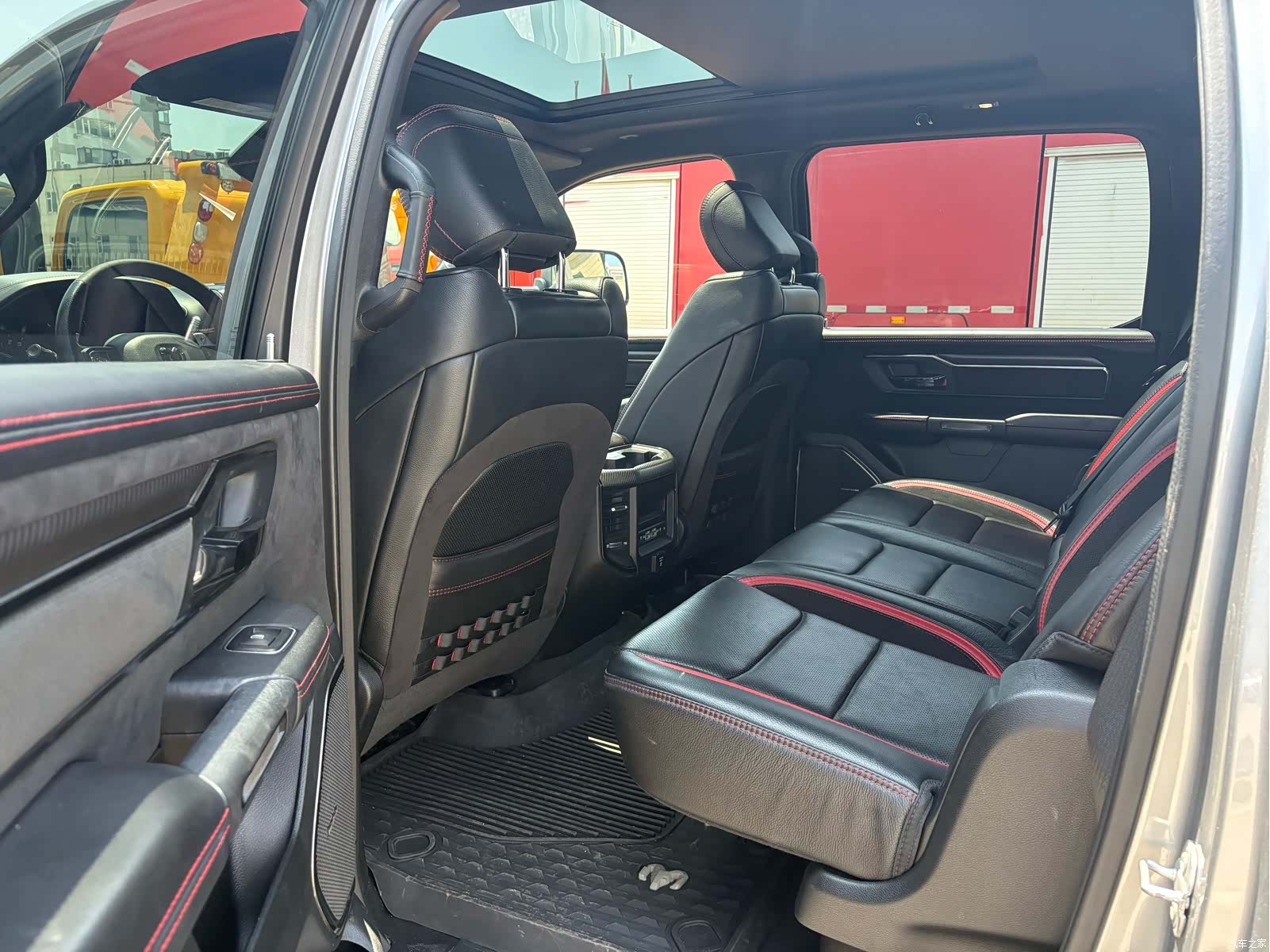 RAM Trucks, 2023 все фото