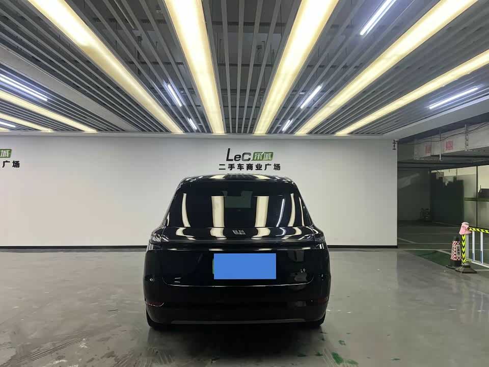 Li Auto Ideal L9