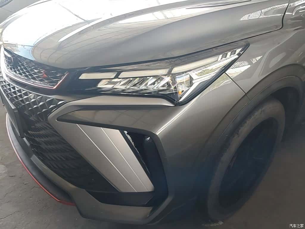 Geely Coolray, 2022 24