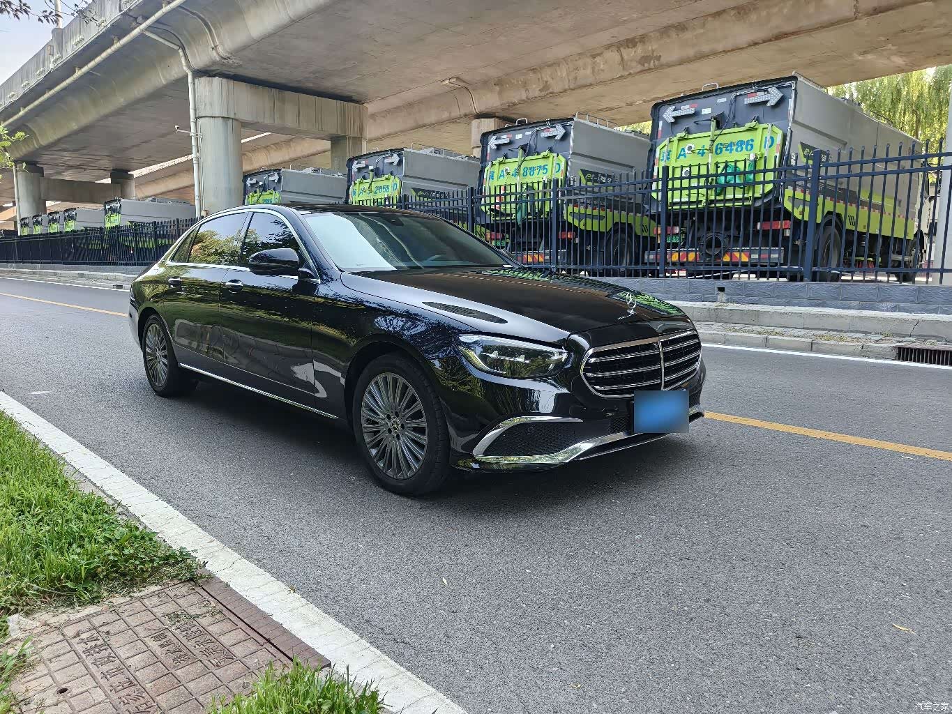 Mercedes-Benz E-Class, 2020 3