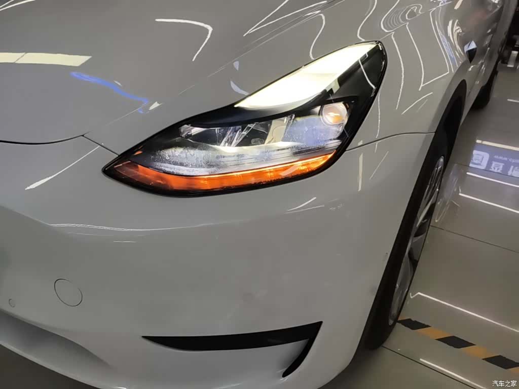Tesla Model Y, 2023 24