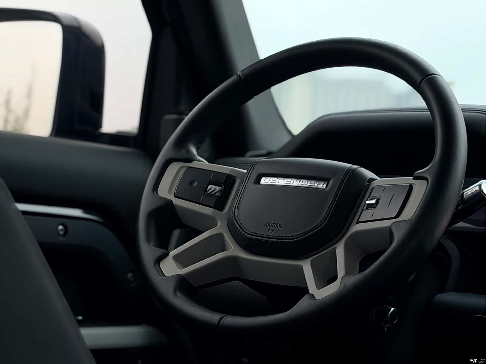 Land Rover Defender, 2020 7