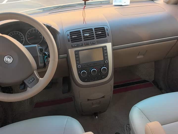 Buick GL8 2014 2.4L jing dian ban