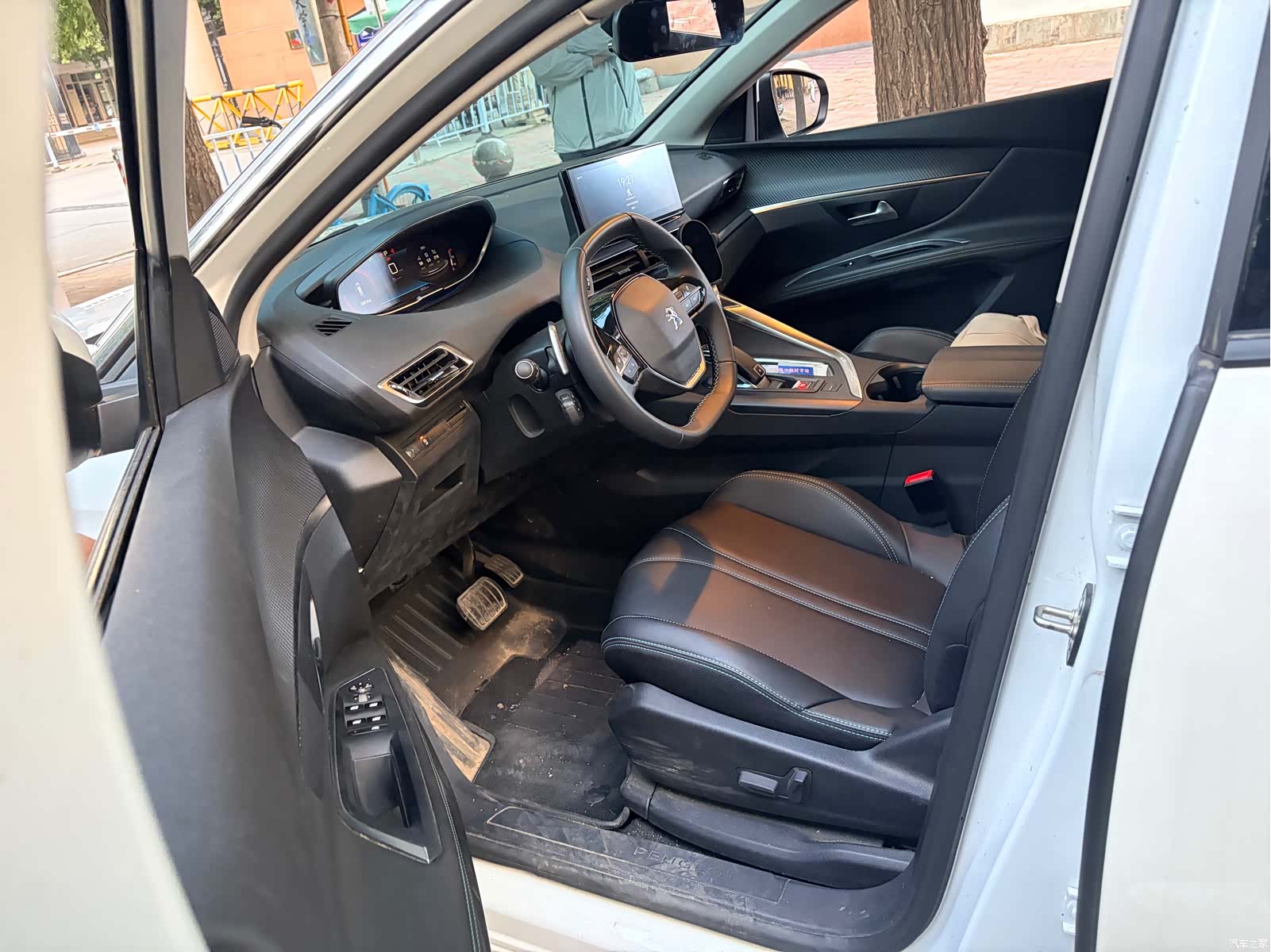 Peugeot 5008, 2024 6