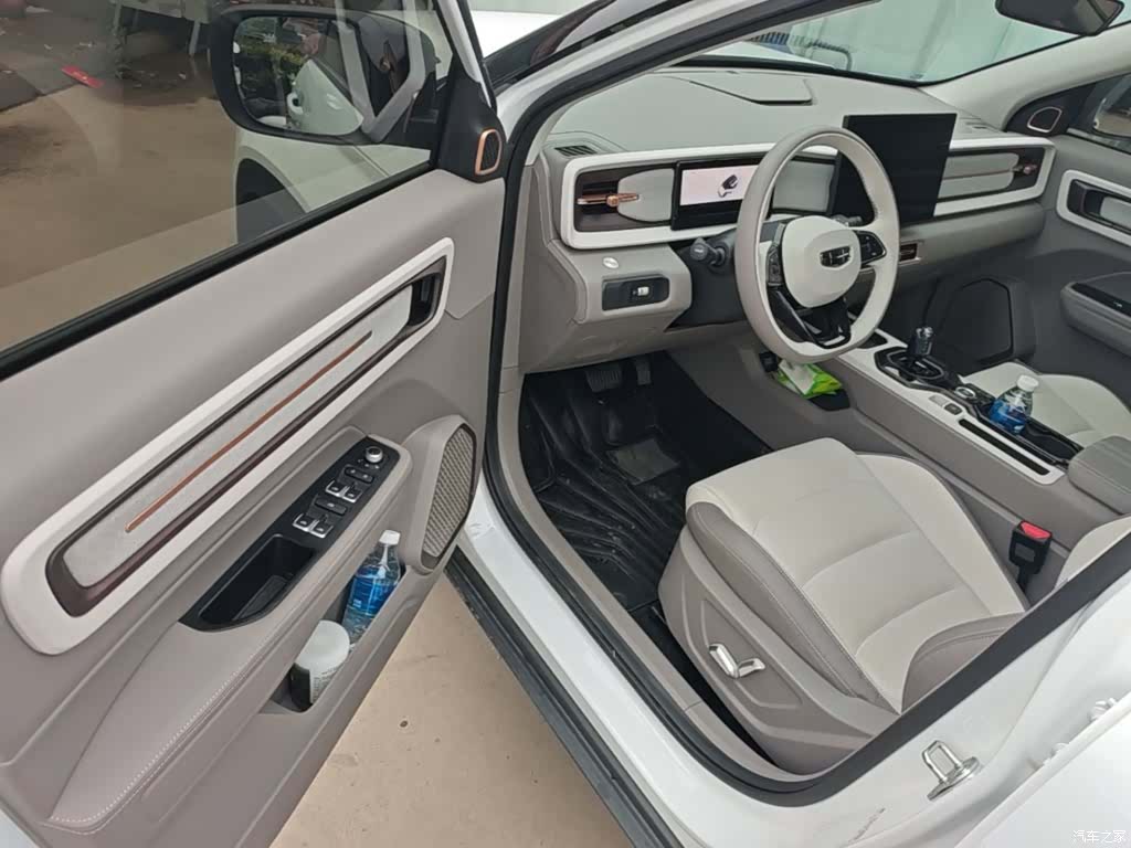 Geely Icon, 2025 16