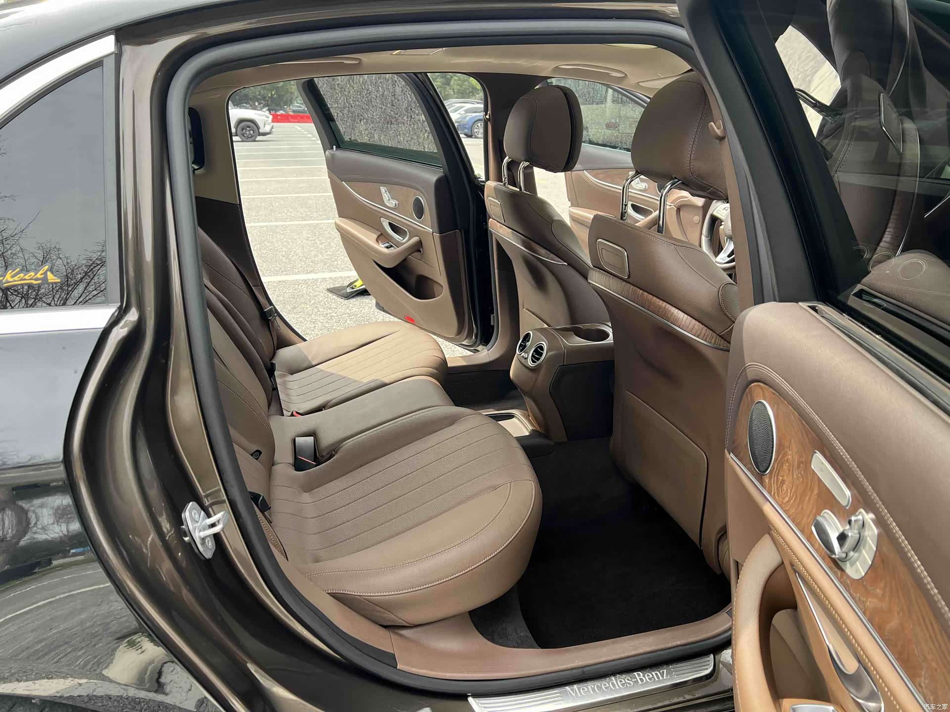 Mercedes-Benz E-Class, 2018 11