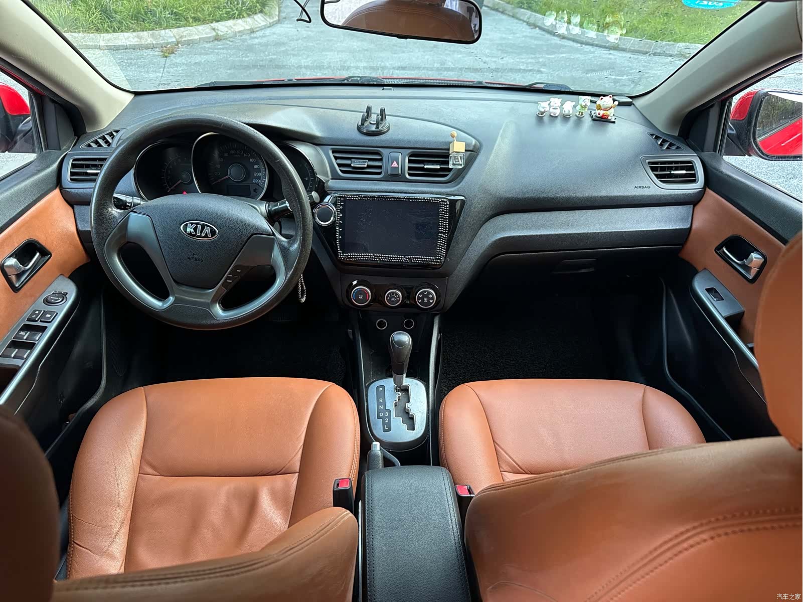 Kia K2, 2015 8