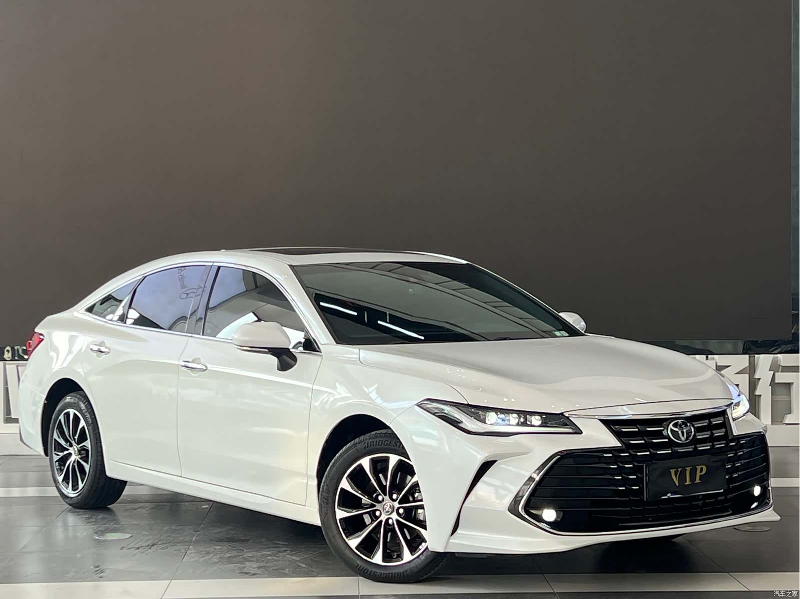 Toyota Avalon, 2023 3