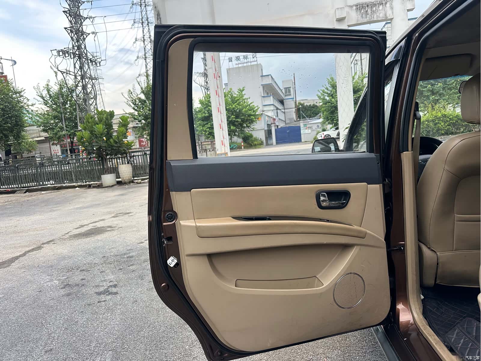 Wuling Hongguang, 2014 11