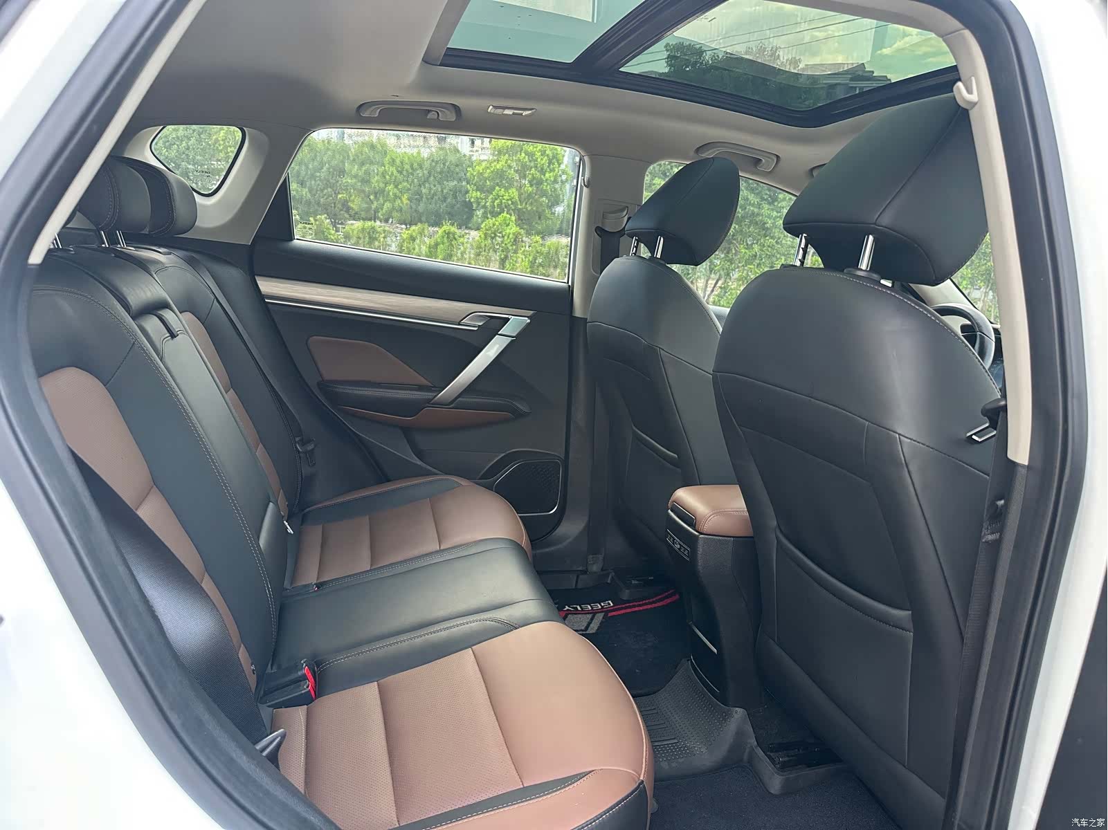 Geely Coolray, 2019 13