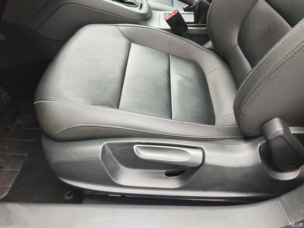 Volkswagen Sagitar, 2019 20