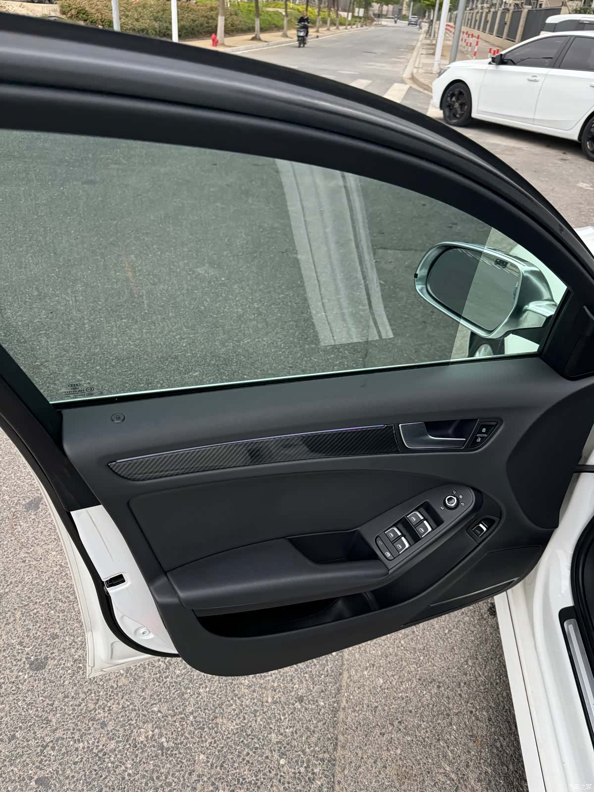 Audi A4L, 2015 все фото