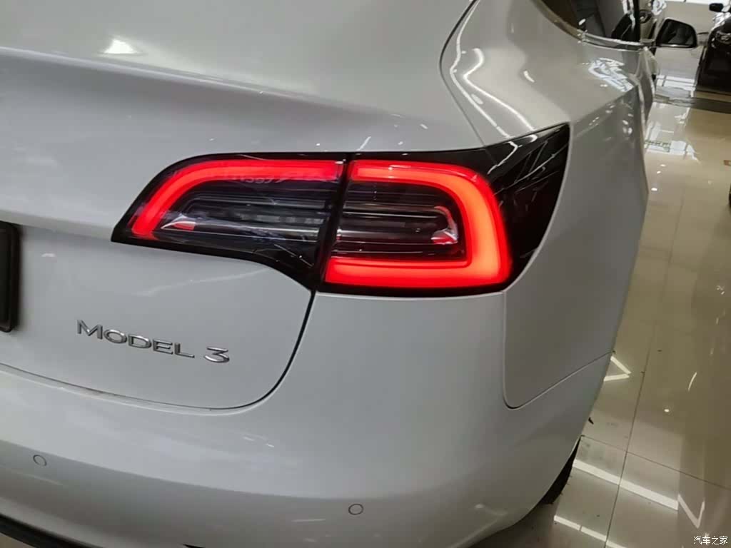 Tesla Model 3, 2020 8