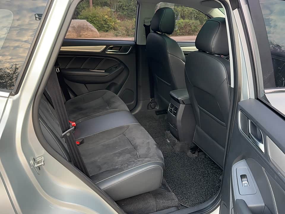 Roewe RX5 New energy