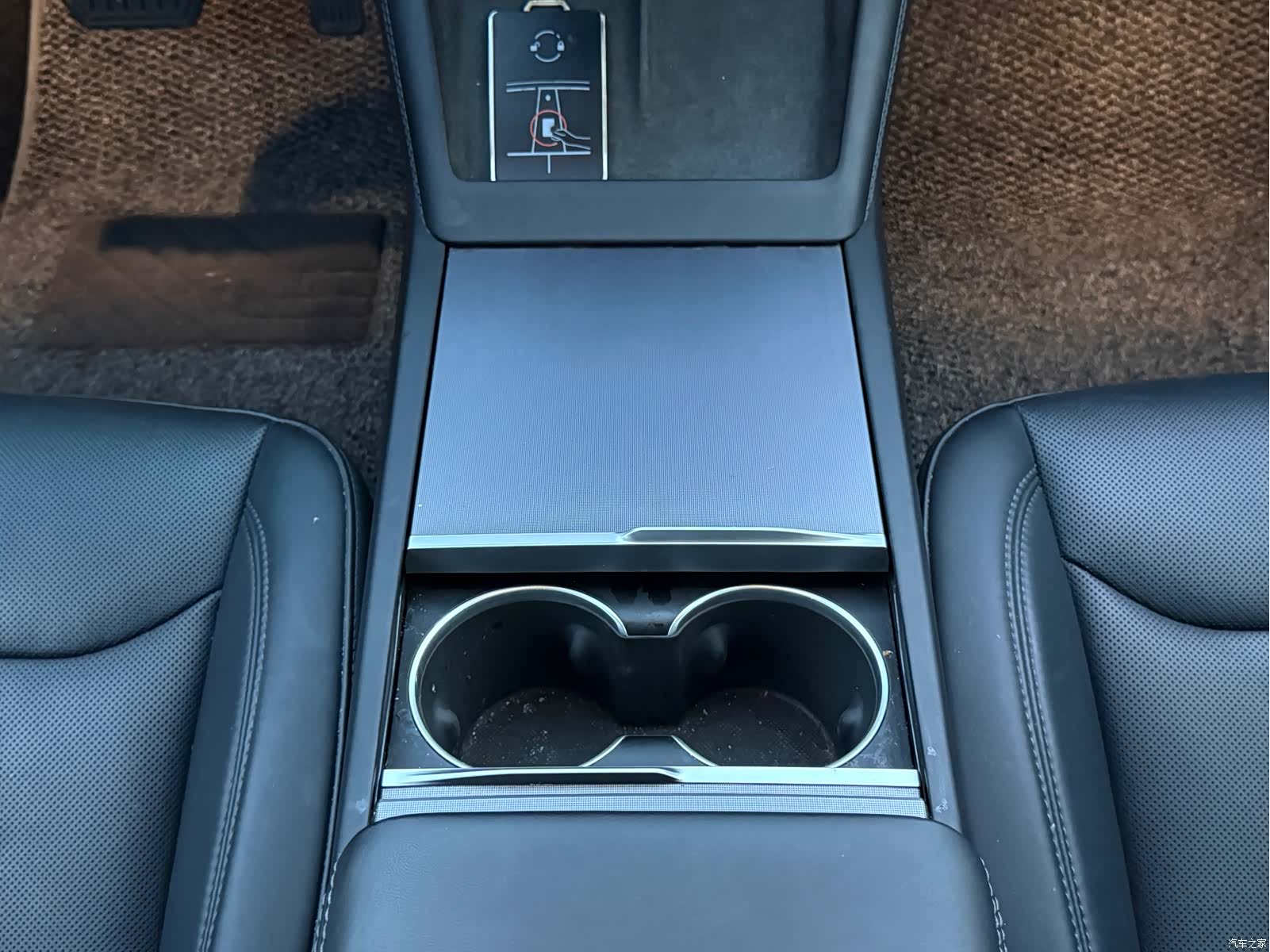 Tesla Model 3, 2023 17