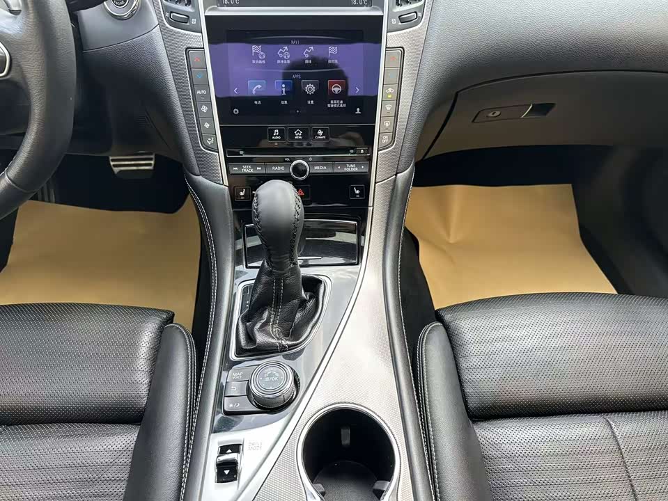 Infiniti Q50L
