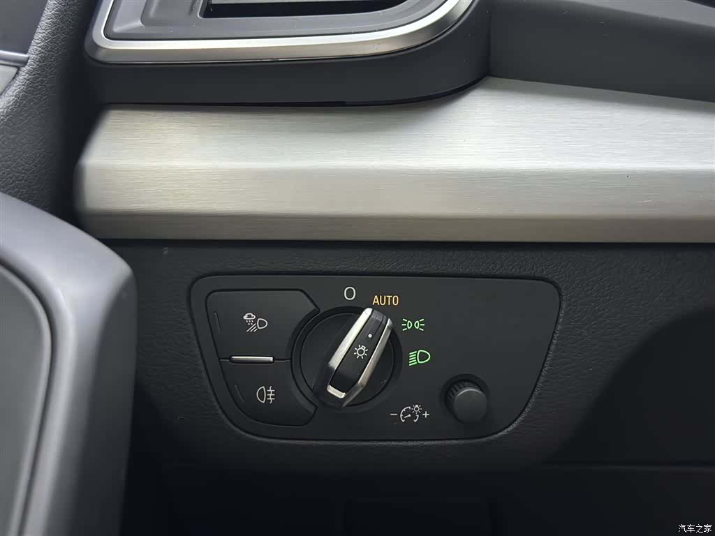 Audi Q5L, 2019 13