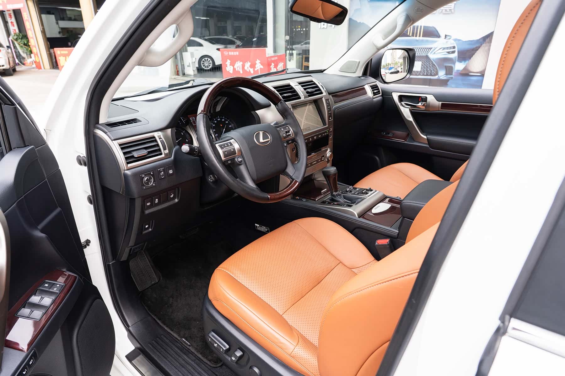 Lexus GX, 2017 9