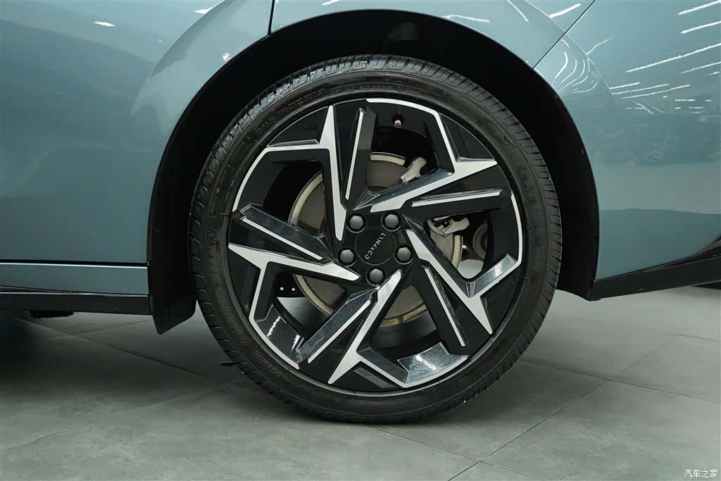 Lynk & Co 02, 2024 23