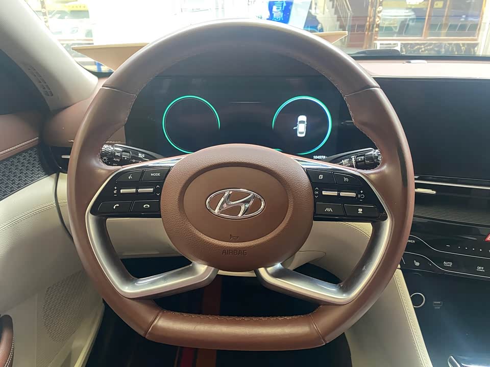 Hyundai Name picture