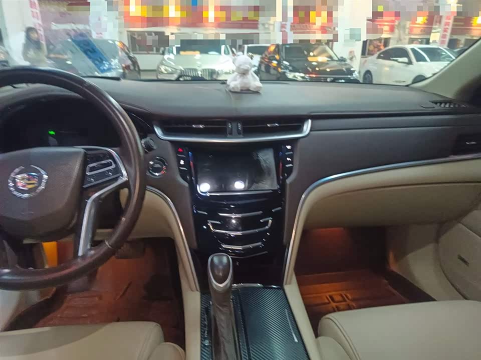 Cadillac XTS