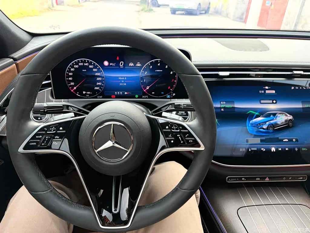Mercedes-Benz E-Class, 2024 7