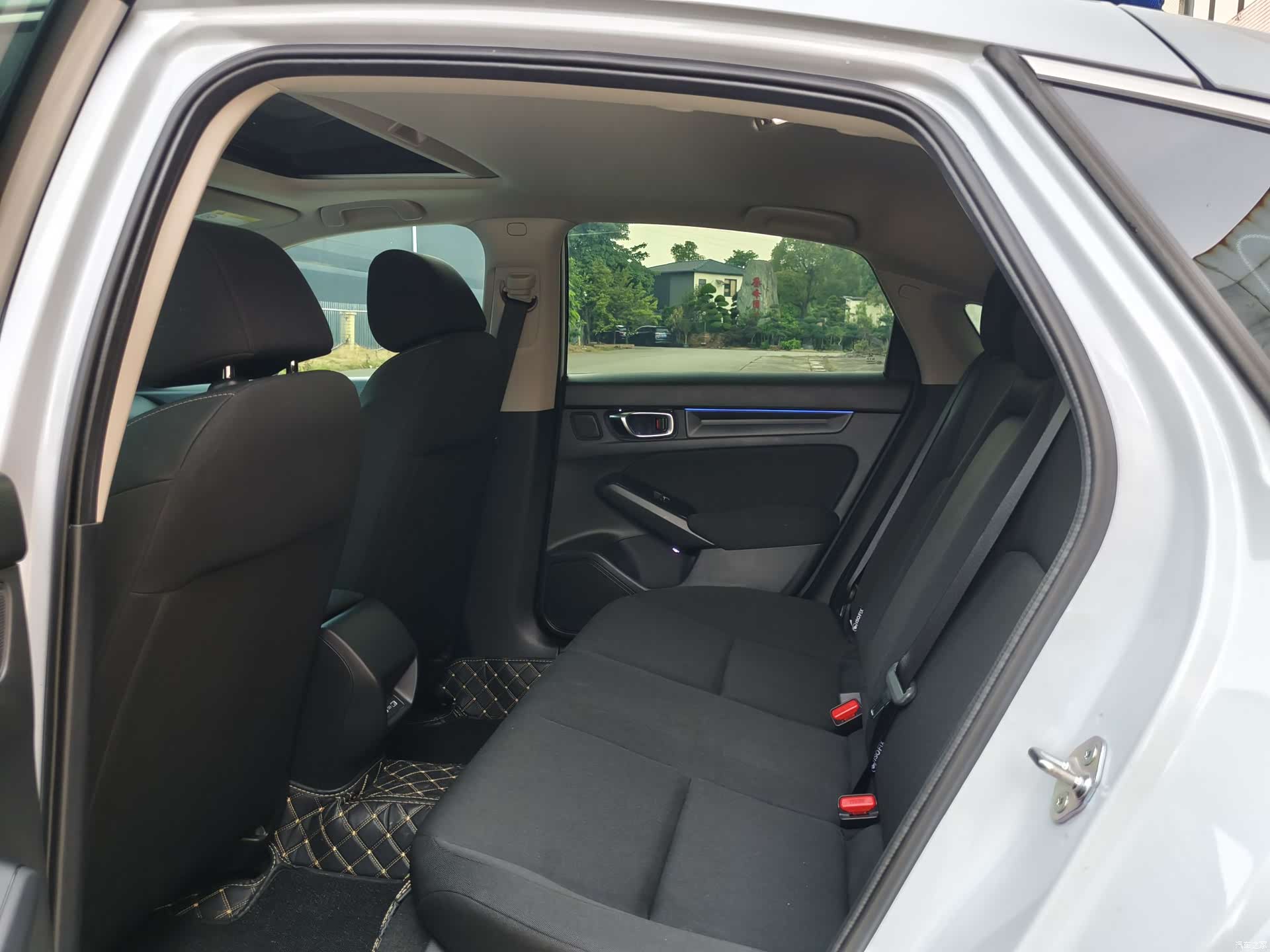 Honda Civic, 2025 10