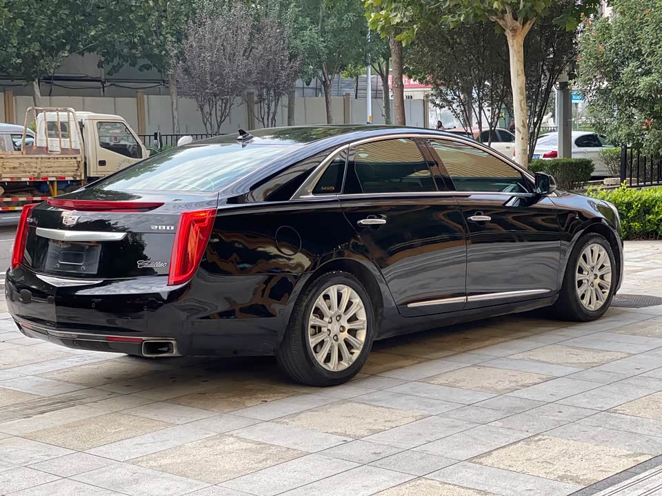 Cadillac XTS