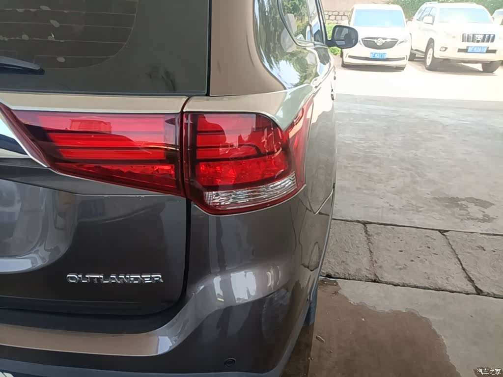 Mitsubishi Outlander, 2017 8
