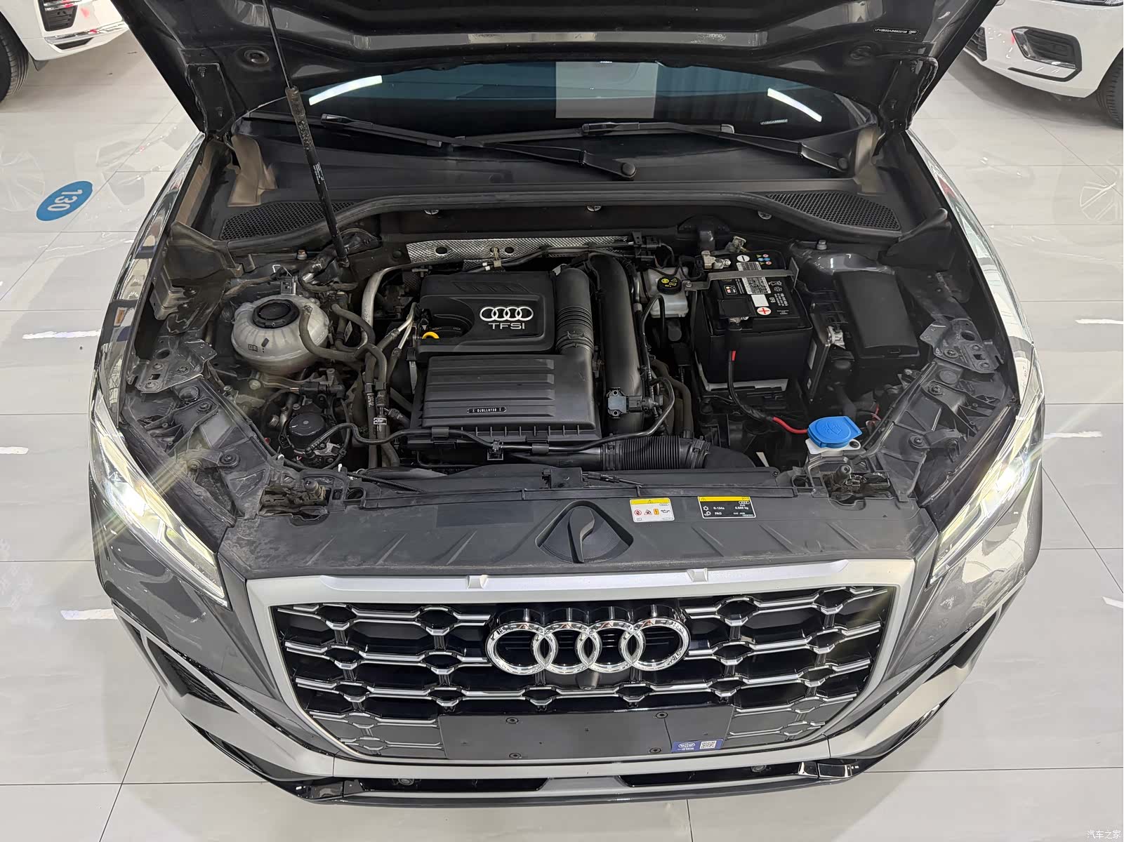 Audi Q2L, 2023 15