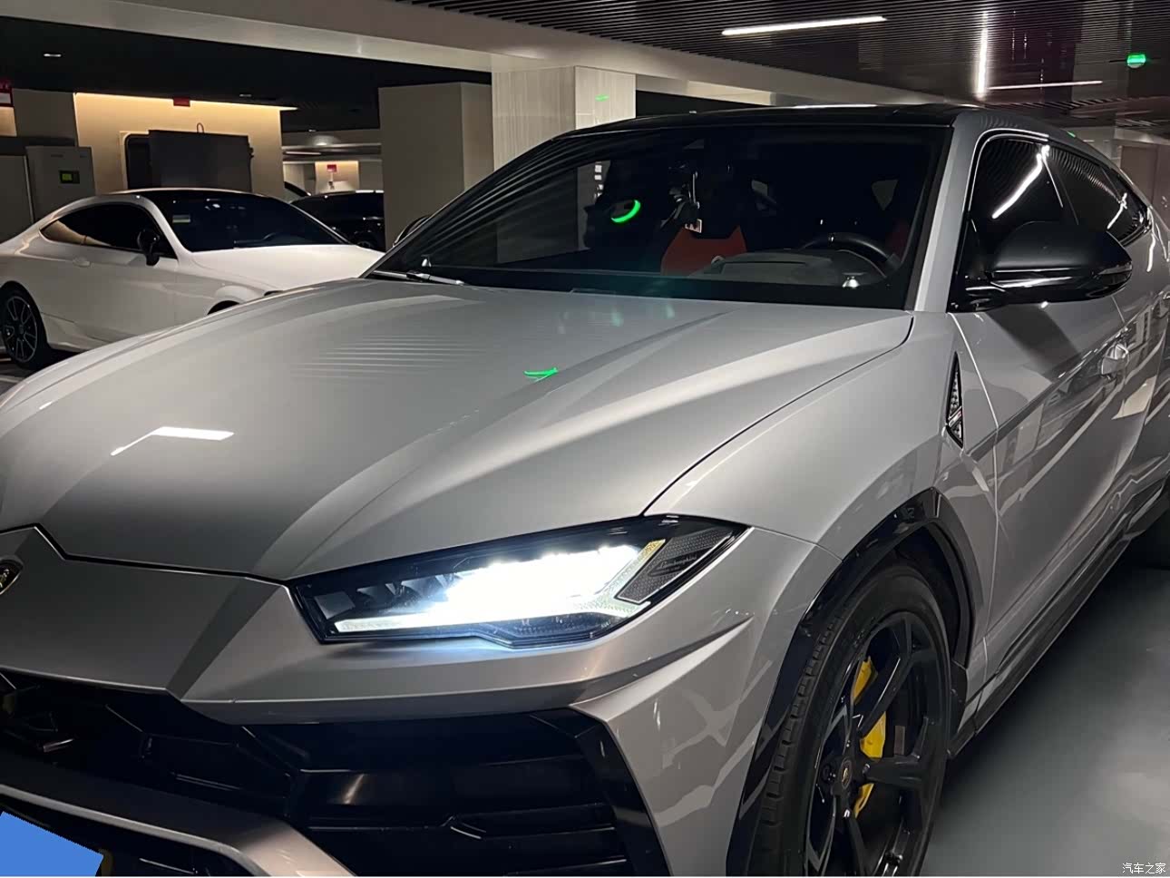 Lamborghini Urus, 2019 3