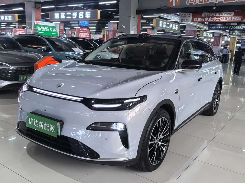Leapmotor C11