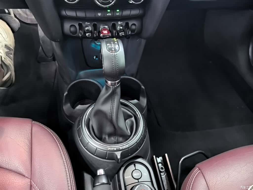 Mini Cooper, 2015 14