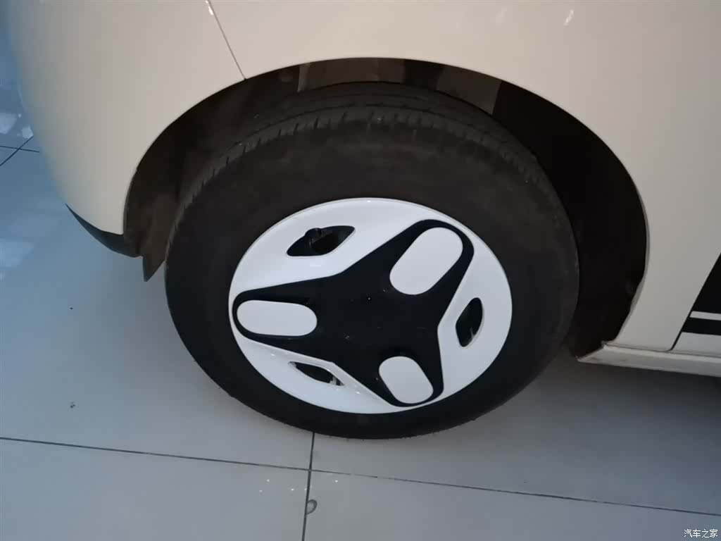 Geely Panda, 2025 23