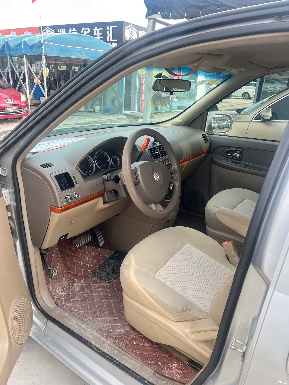 Buick GL8, 2011 все фото