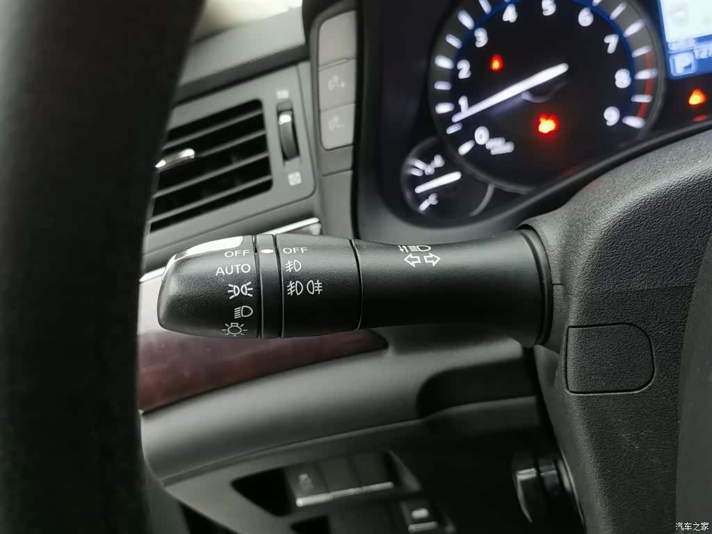 Infiniti Q70, 2017 21