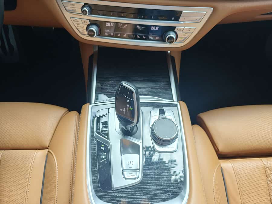 BMW 7-Series 2022, фото 18